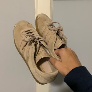 Monochrome, tan adidas gum sole gazelle